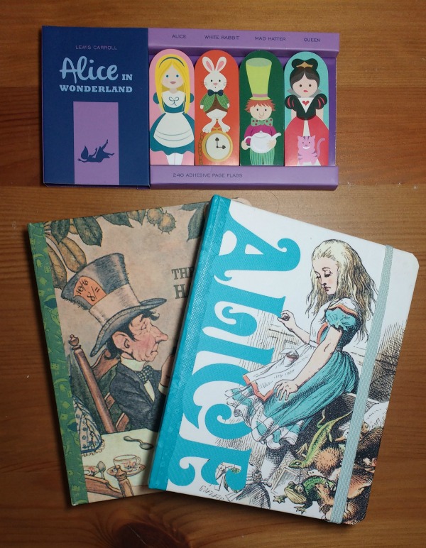 alice-wonderland-stationery